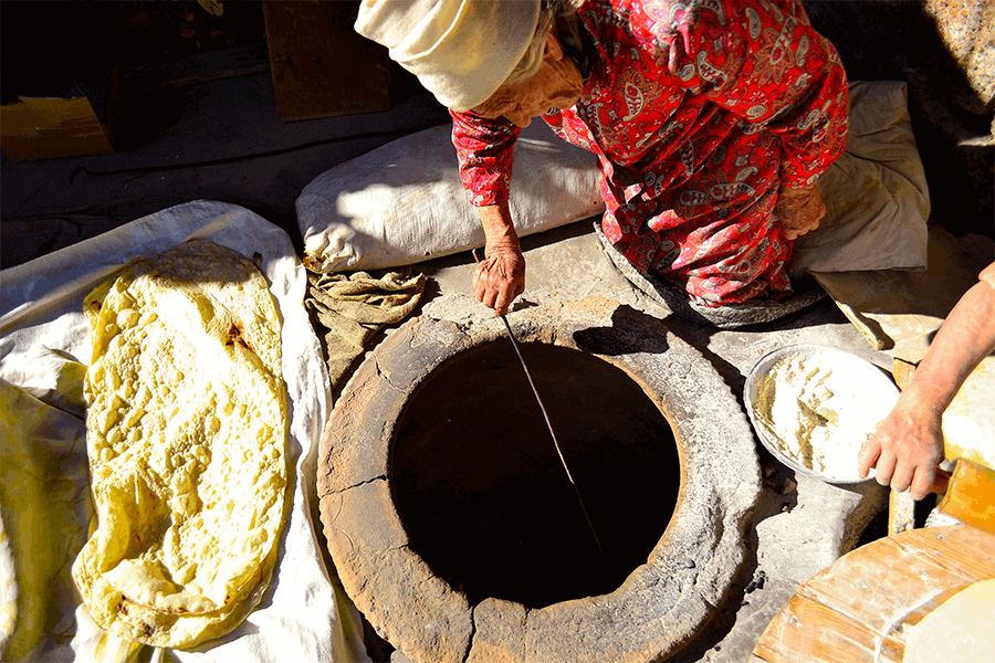 EXCLUSIVE TOURS LAVASH BAKING

Master class on baking Armenian national bread lavash, which is baked in a ground oven tonyr.
It is impossible to remain indifferent to the aroma of freshly baked crispy lavash. There is nothing tastier than lavash with Armenian cheese and herbs.
Bon appetite...