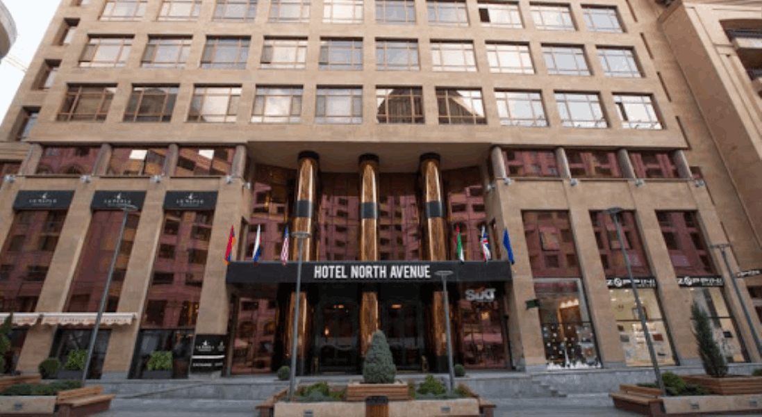 ՀՅՈՒՐԱՆՈՑ ԵՐԵՎԱՆՈՒՄ NORTH AVENUE HOTEL