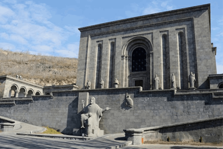 TOURS VISITING MASHTOTS OSHAKAN, MONUMENT TO ARMENIAN ALPHABET